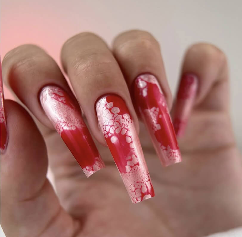 Why Manhattan Beach Clients<br />
Choose Our Nail Salon